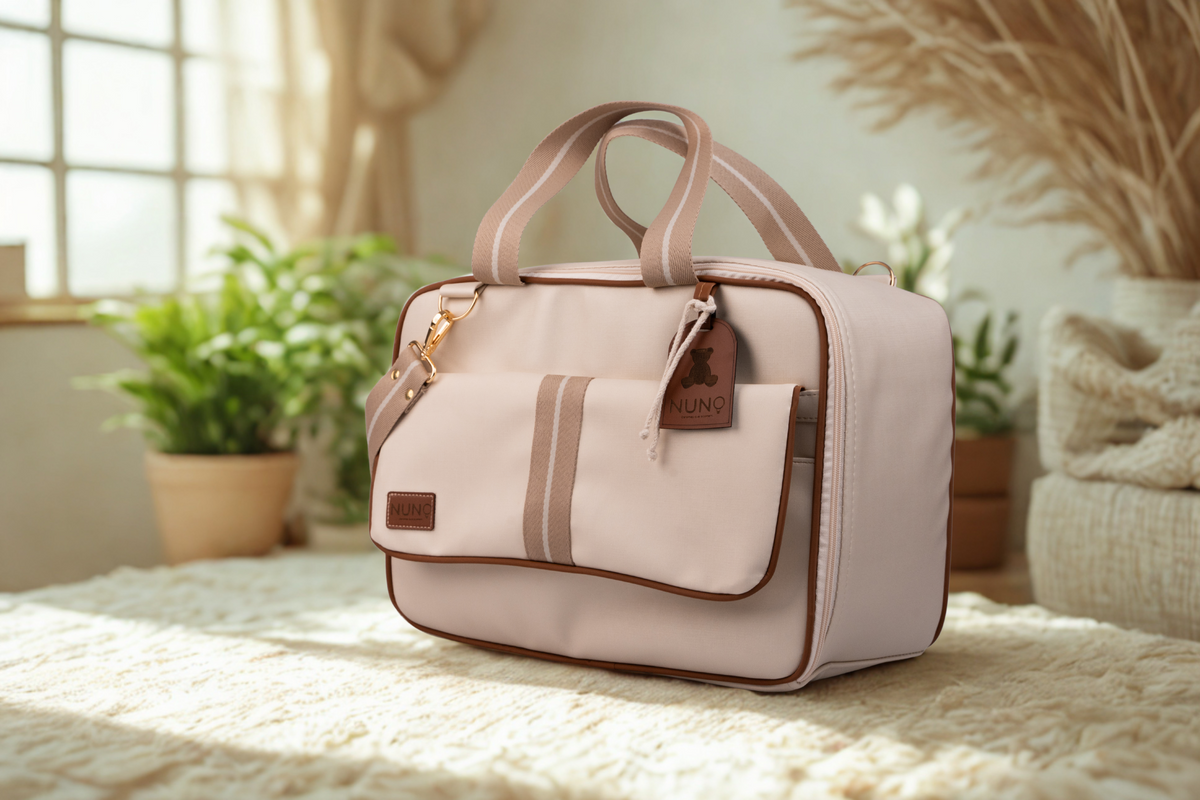 MALA DE MÃO CARTEIRO - BEGE COM MARROM CLARO LISTRADO